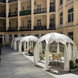 Hotel Mera