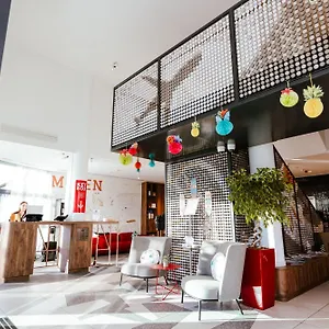 ibis-luxembourg-aeroport.luxembourghotelsguide.com/