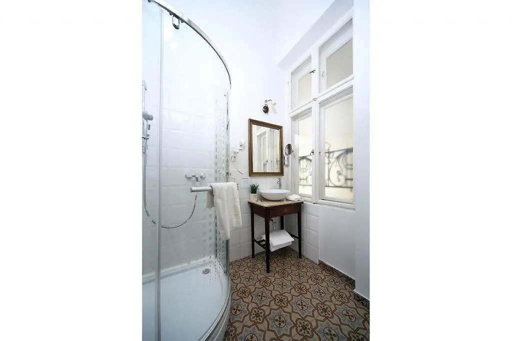 Beletage-Boutique Hotel